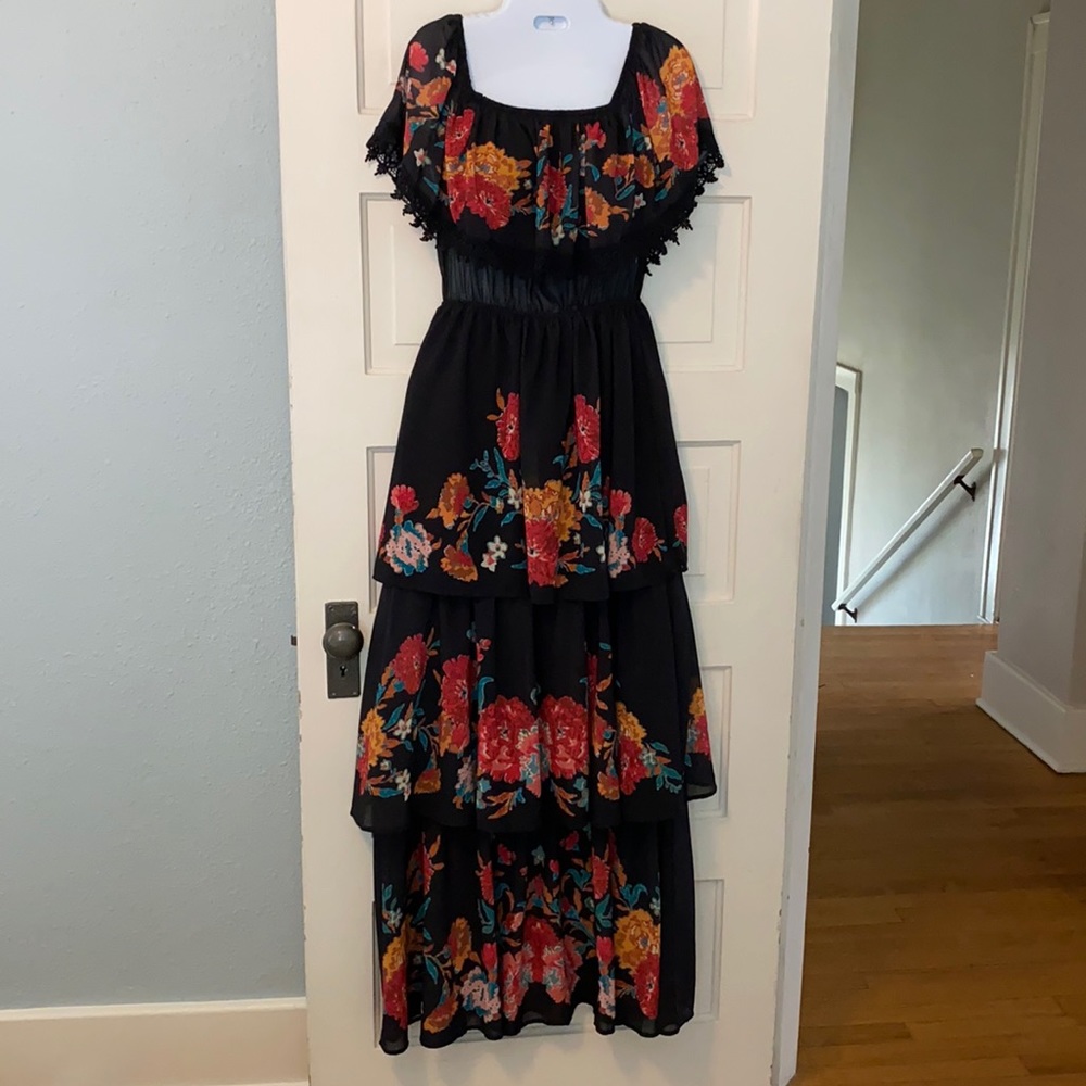 Altar’d State floral maxi ♥️